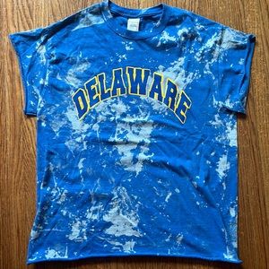 University of Delaware tee. Medium